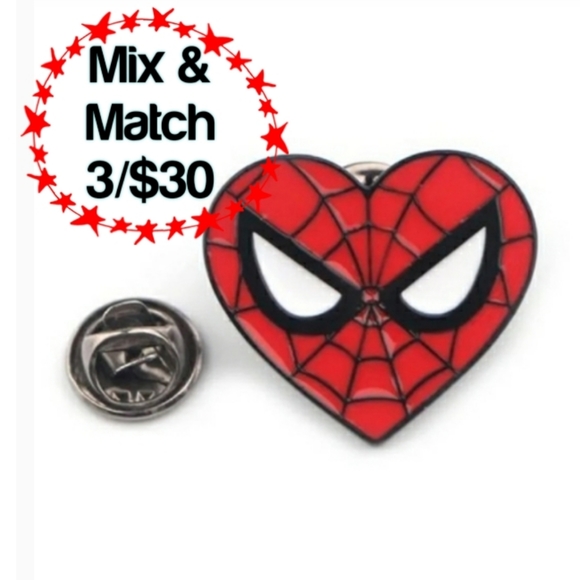 Marvel Other - Spiderman Heart Brooch/pin